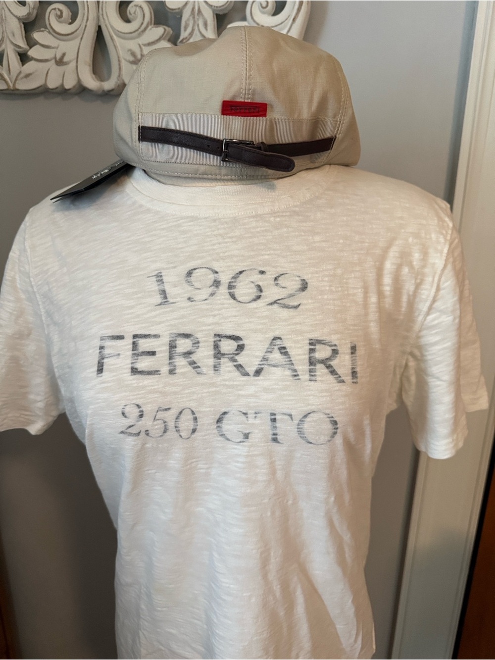 Ferrari White Short Sleeve '1962 250 GTO' Graphic Tee